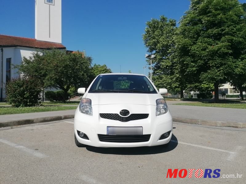 2010' Toyota Yaris 1,3 3 Vvt-I Big photo #1