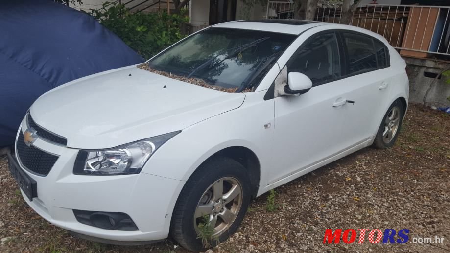 2012' Chevrolet Cruze photo #1