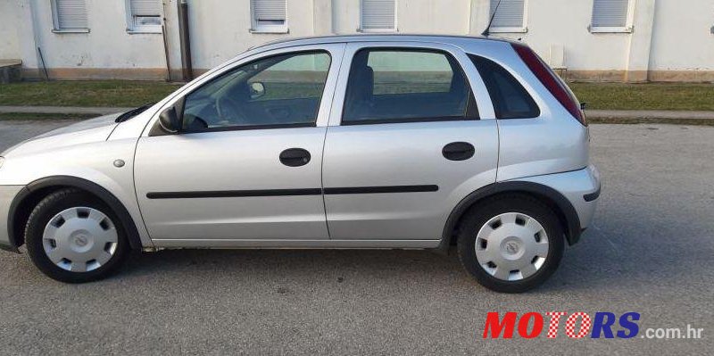 2004' Opel Corsa 1,3 Cdti photo #1