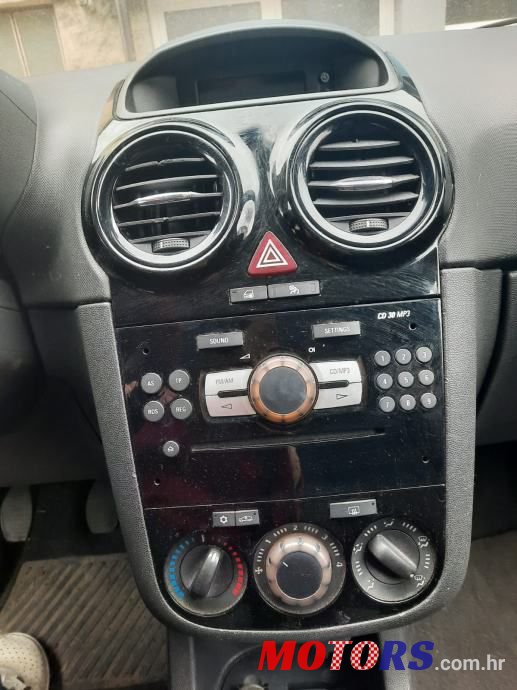 2010' Opel Corsa 1,3 Cdti photo #6