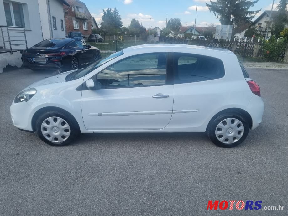 2011' Renault Clio 1,2 16V photo #6
