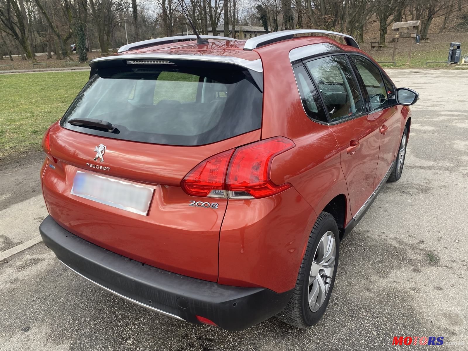 2015' Peugeot 2008 1,2 photo #5