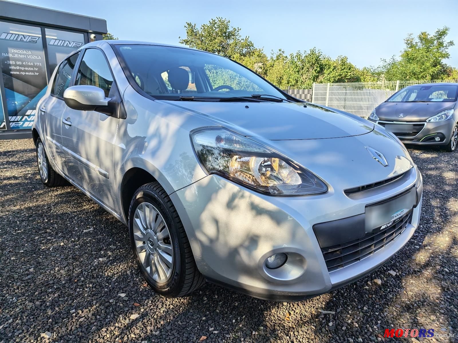 2011' Renault Clio 1,2 16V photo #3