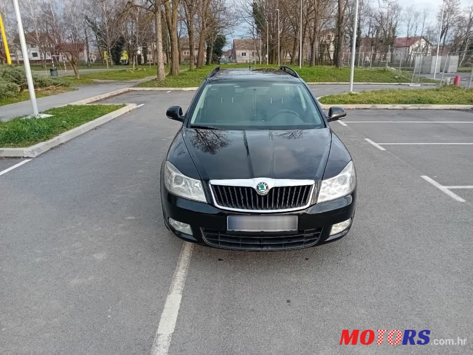 2010' Skoda Octavia Combi photo #3