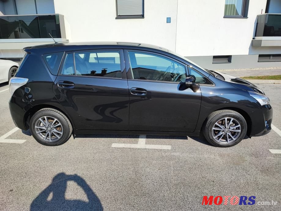 2014' Toyota Verso photo #6