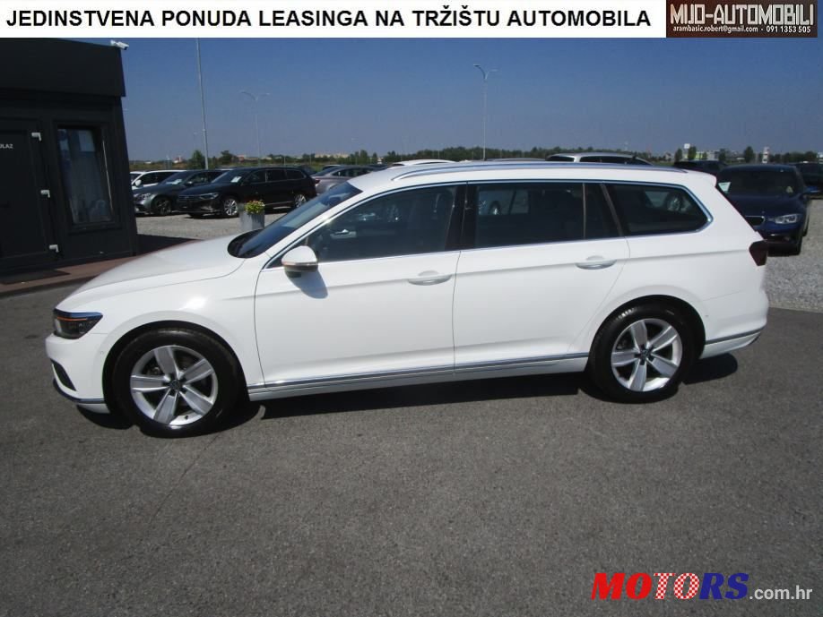 2020' Volkswagen Passat Variant photo #1