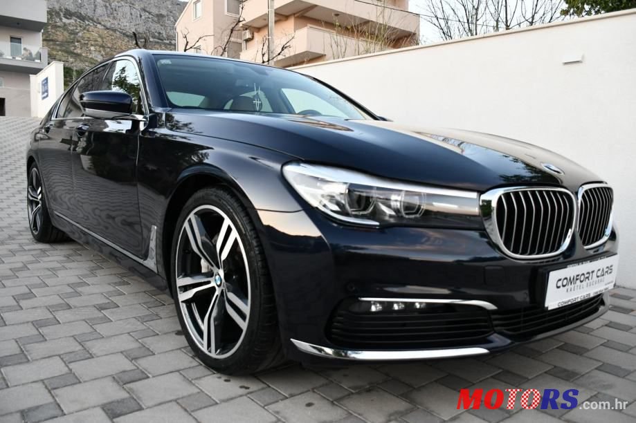 2017' BMW Serija 7 730D photo #2