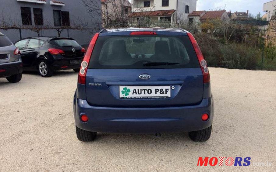 2007' Ford Fiesta photo #1