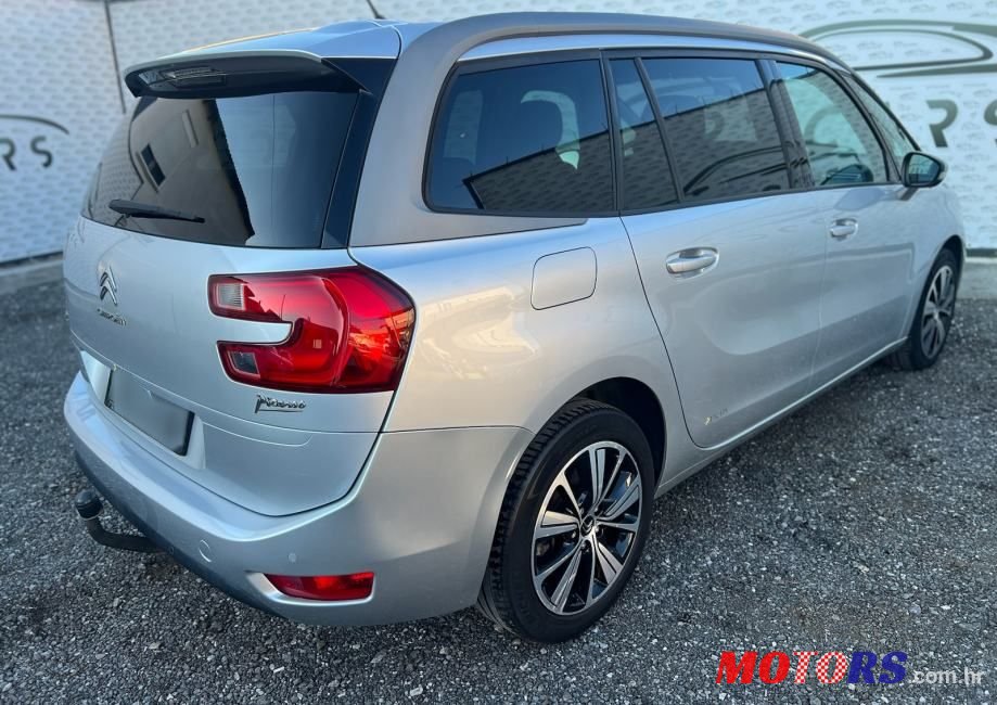 2016' Citroen C4 Grand Picasso Bluehdi 150 photo #5