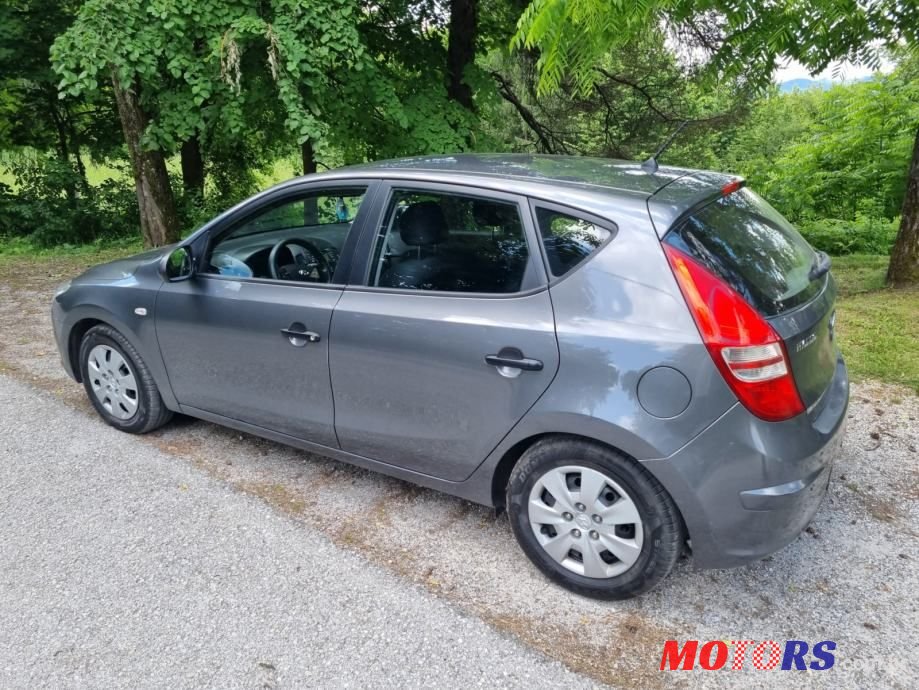 2009' Hyundai i30 photo #5