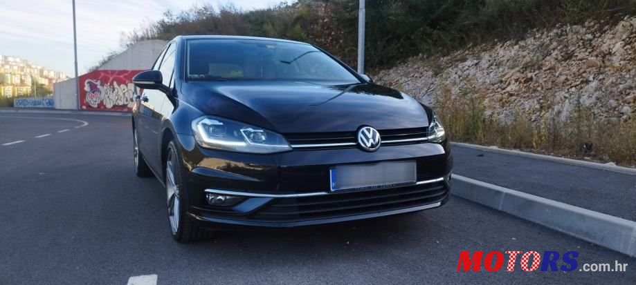 2017' Volkswagen Golf 7 1,4 Tsi Bmt photo #1
