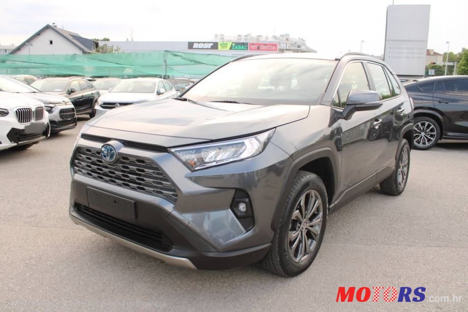 2023' Toyota RAV4 2,5 photo #2