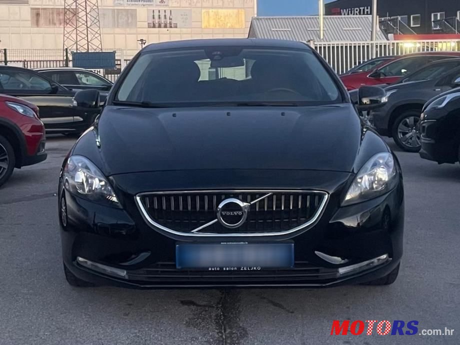 2016' Volvo V40 D2 photo #5