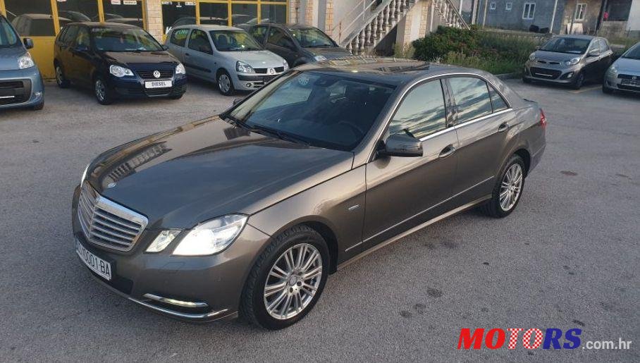 2011' Mercedes-Benz E-Klasa 350 Cdi 4Matic photo #2