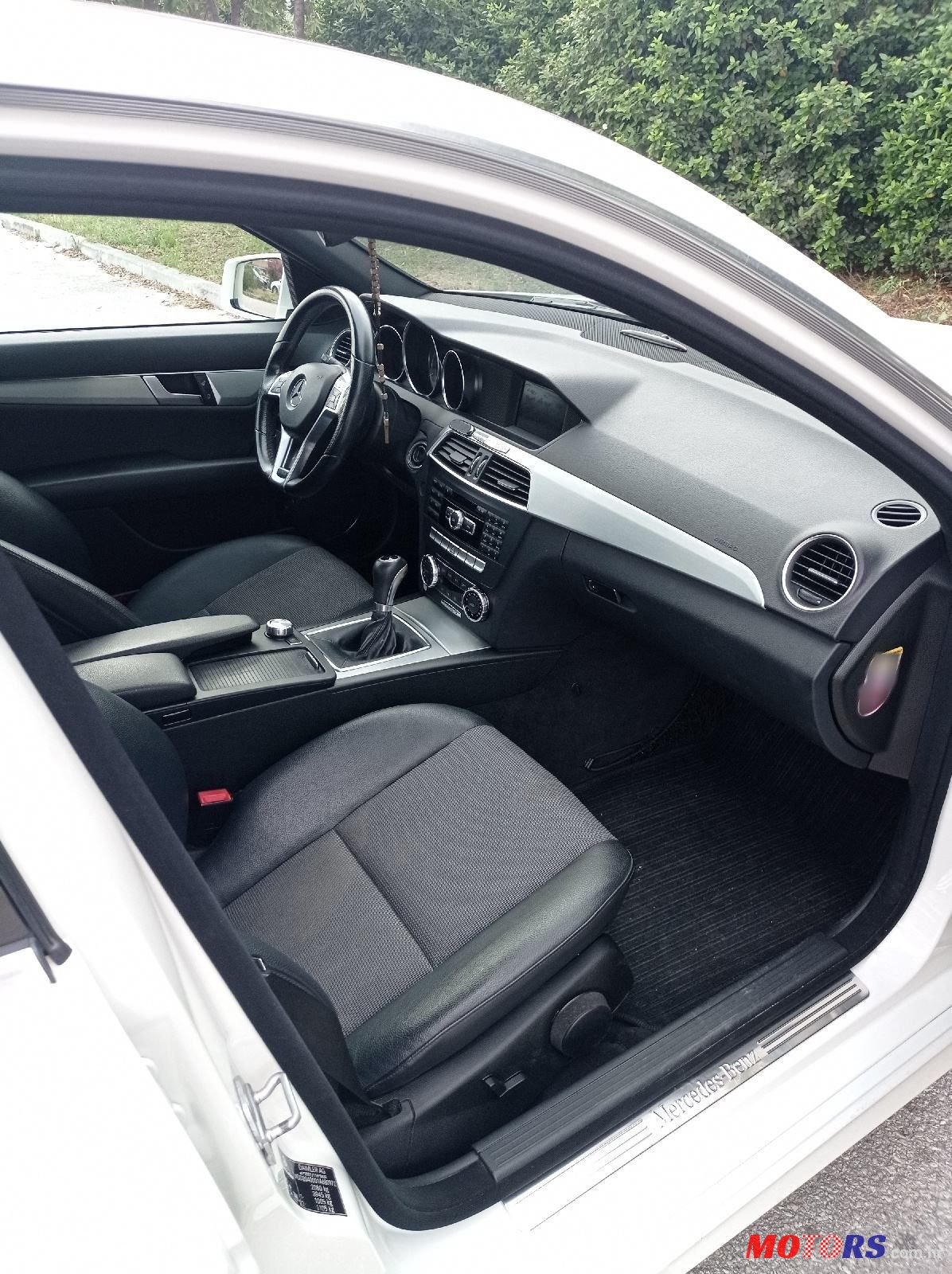 2012' Mercedes-Benz C-Klasa 180 Cdi photo #6