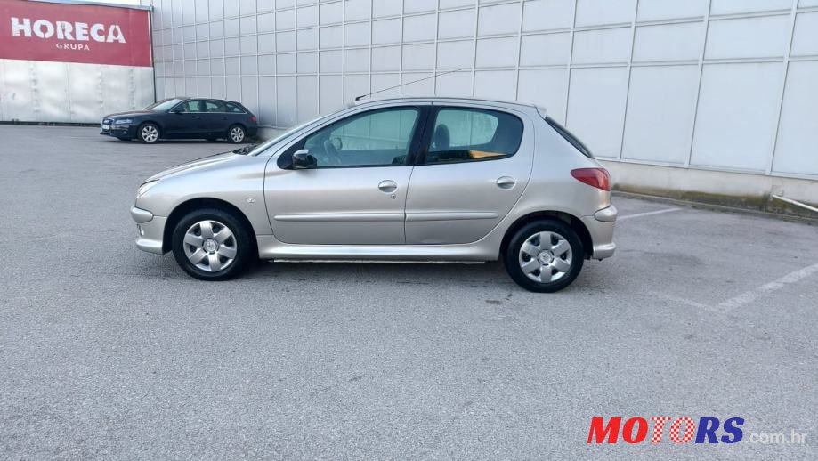 2005' Peugeot 206 photo #6