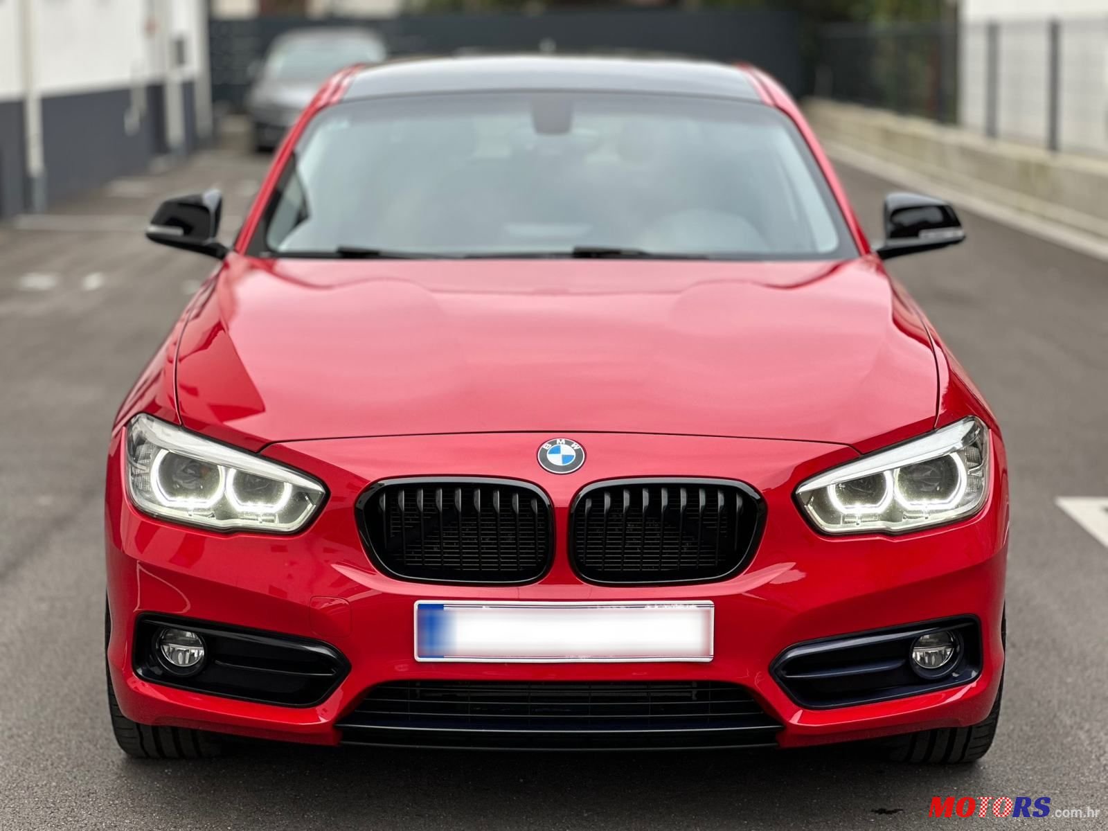 2015' BMW Serija 1 125D photo #3