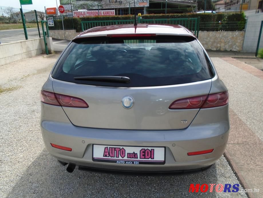 2007' Alfa Romeo 159 Sw photo #6