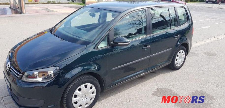 2013' Volkswagen Touran 1,6 Tdi photo #2
