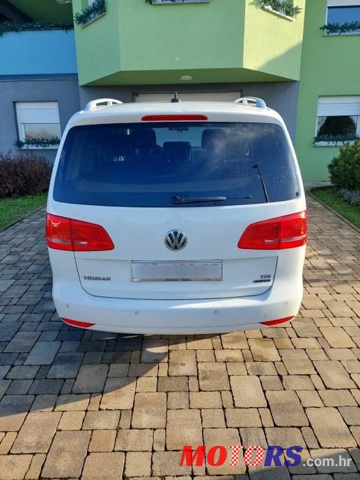 2013' Volkswagen Touran 1,6 Tdi photo #5
