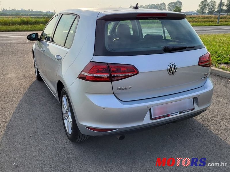 2015' Volkswagen Golf 7 1,6 Tdi photo #3