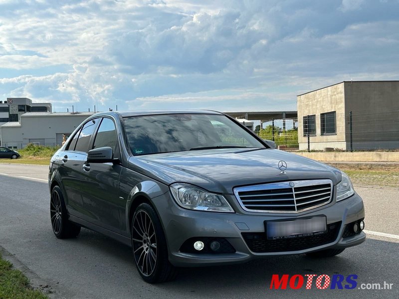 2011' Mercedes-Benz C-Klasa 200 Cdi photo #2