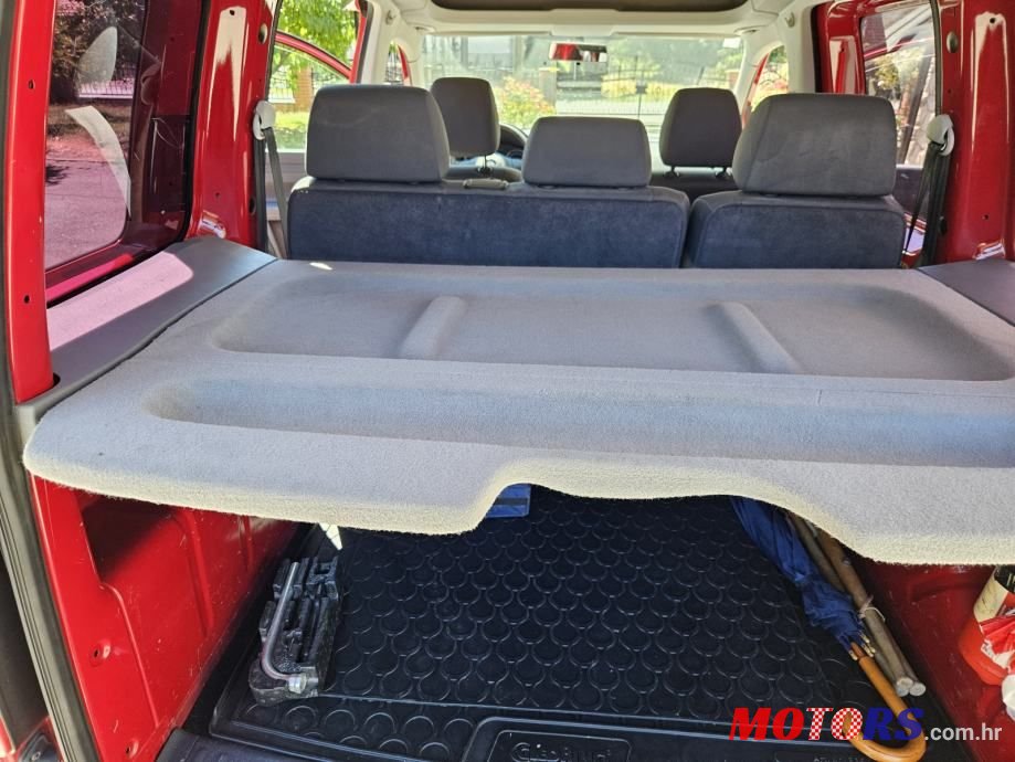 2015' Volkswagen Caddy 1,6 Tdi Bmt photo #5