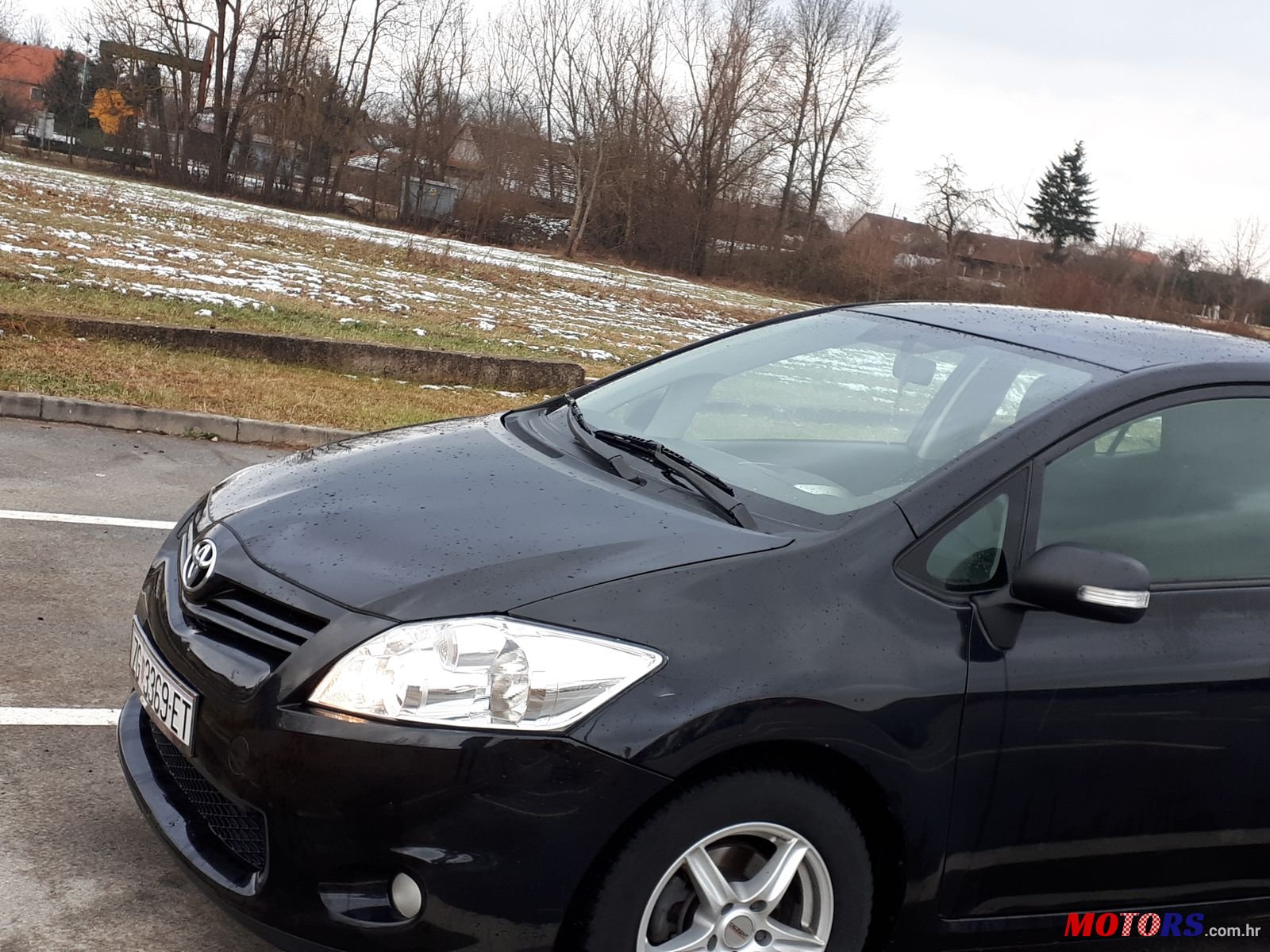 2012' Toyota Auris photo #7