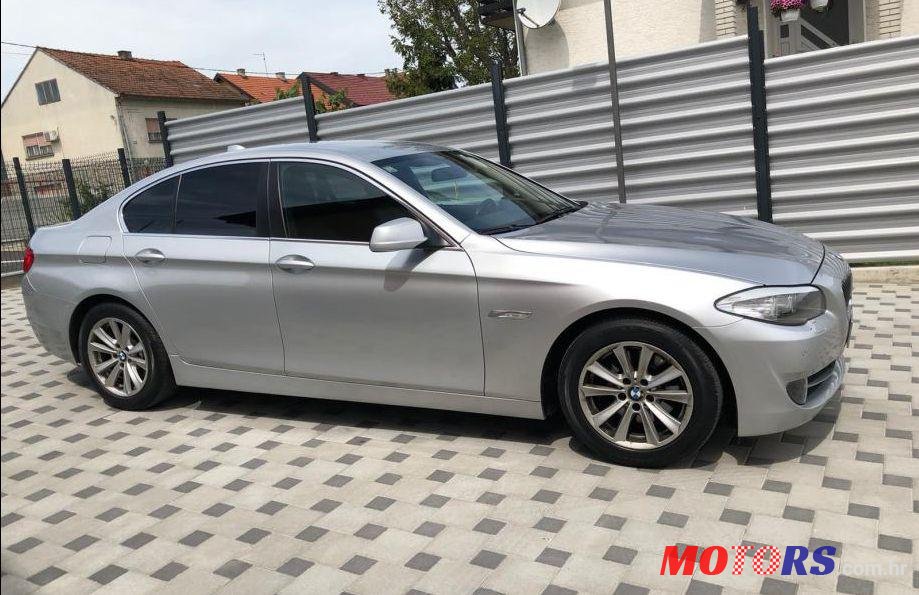2012' BMW Serija 5 520D photo #1