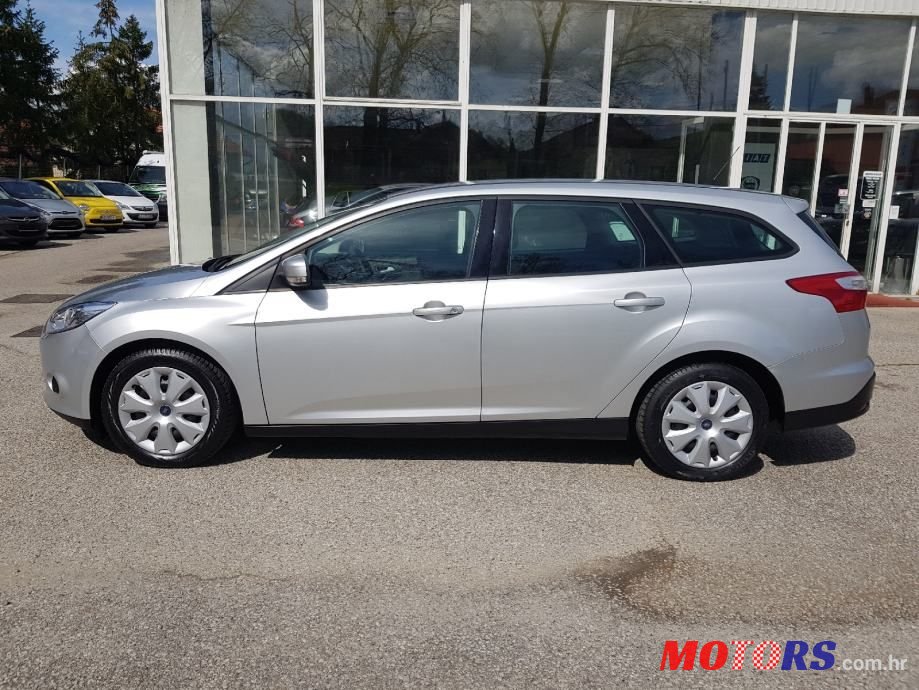 2013' Ford Focus Karavan photo #6