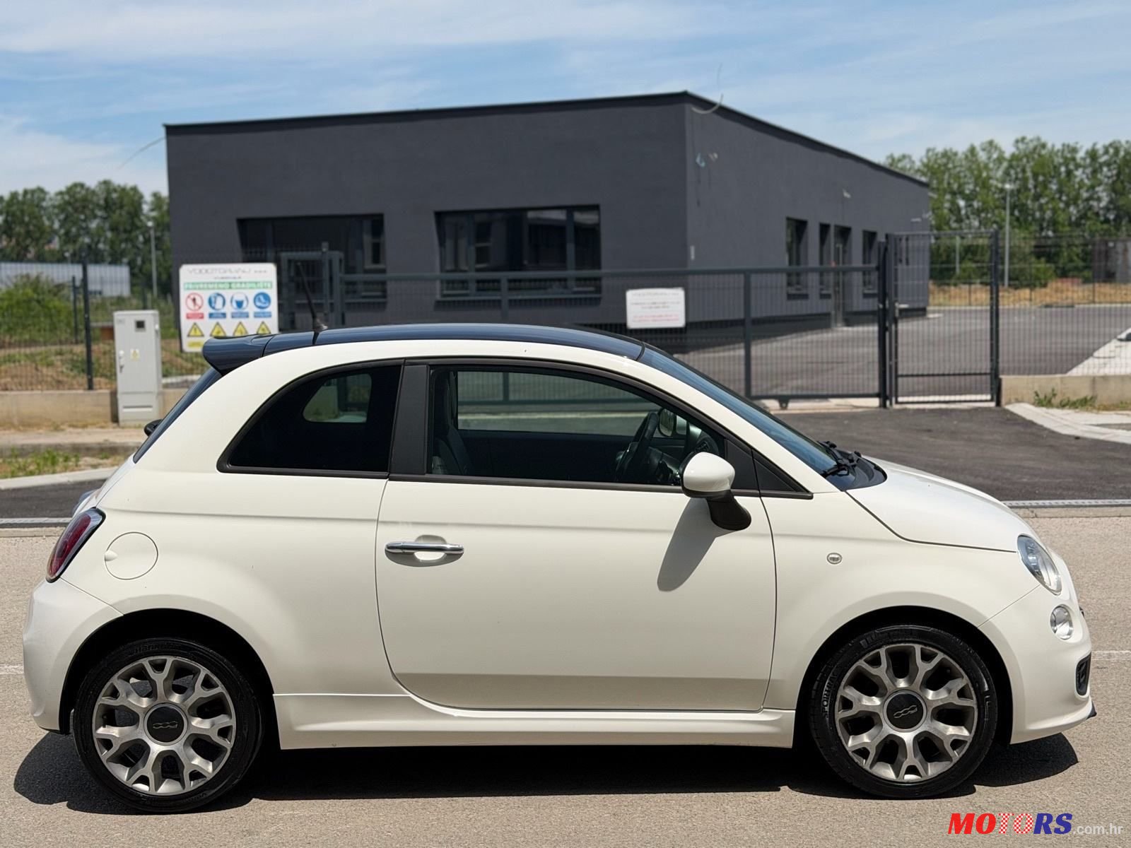 2014' Fiat 500 photo #4