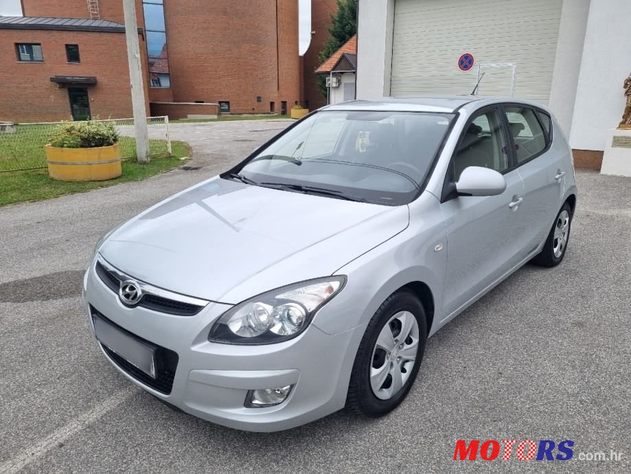 2009' Hyundai i30 1,4 photo #1