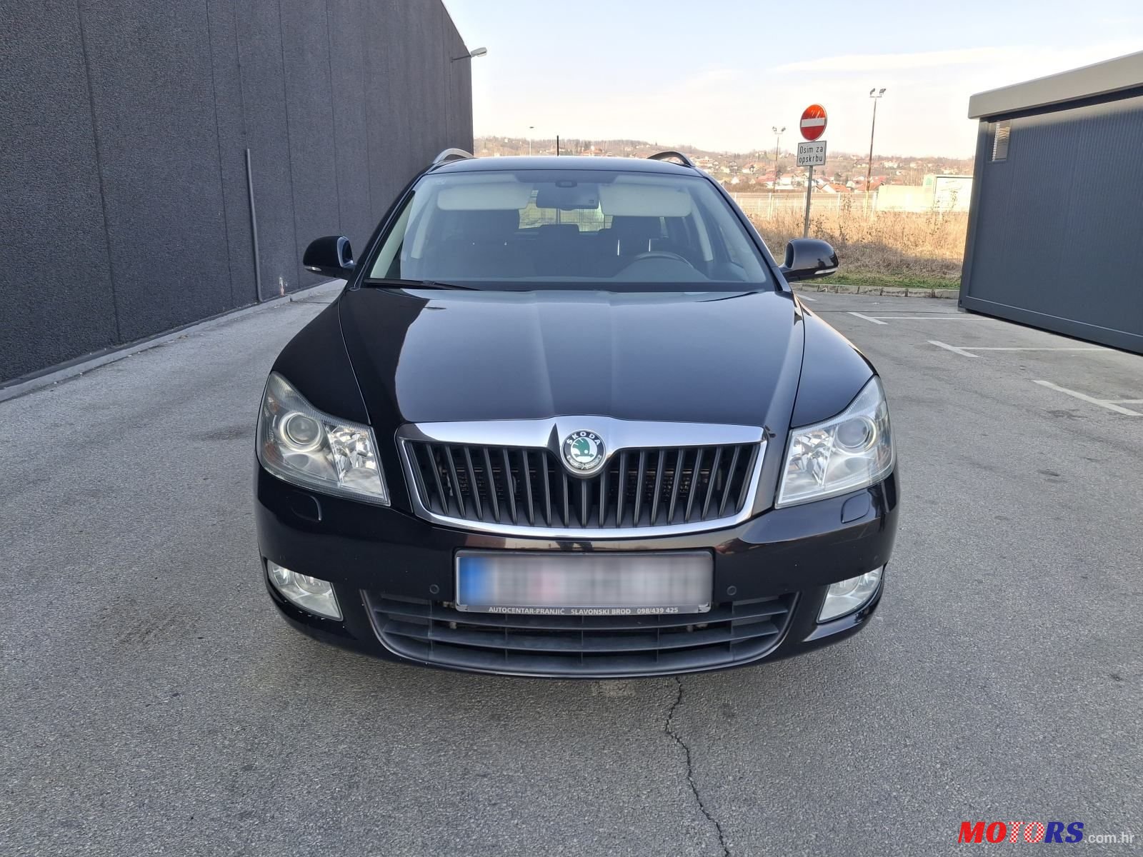 2012' Skoda Octavia Combi photo #3