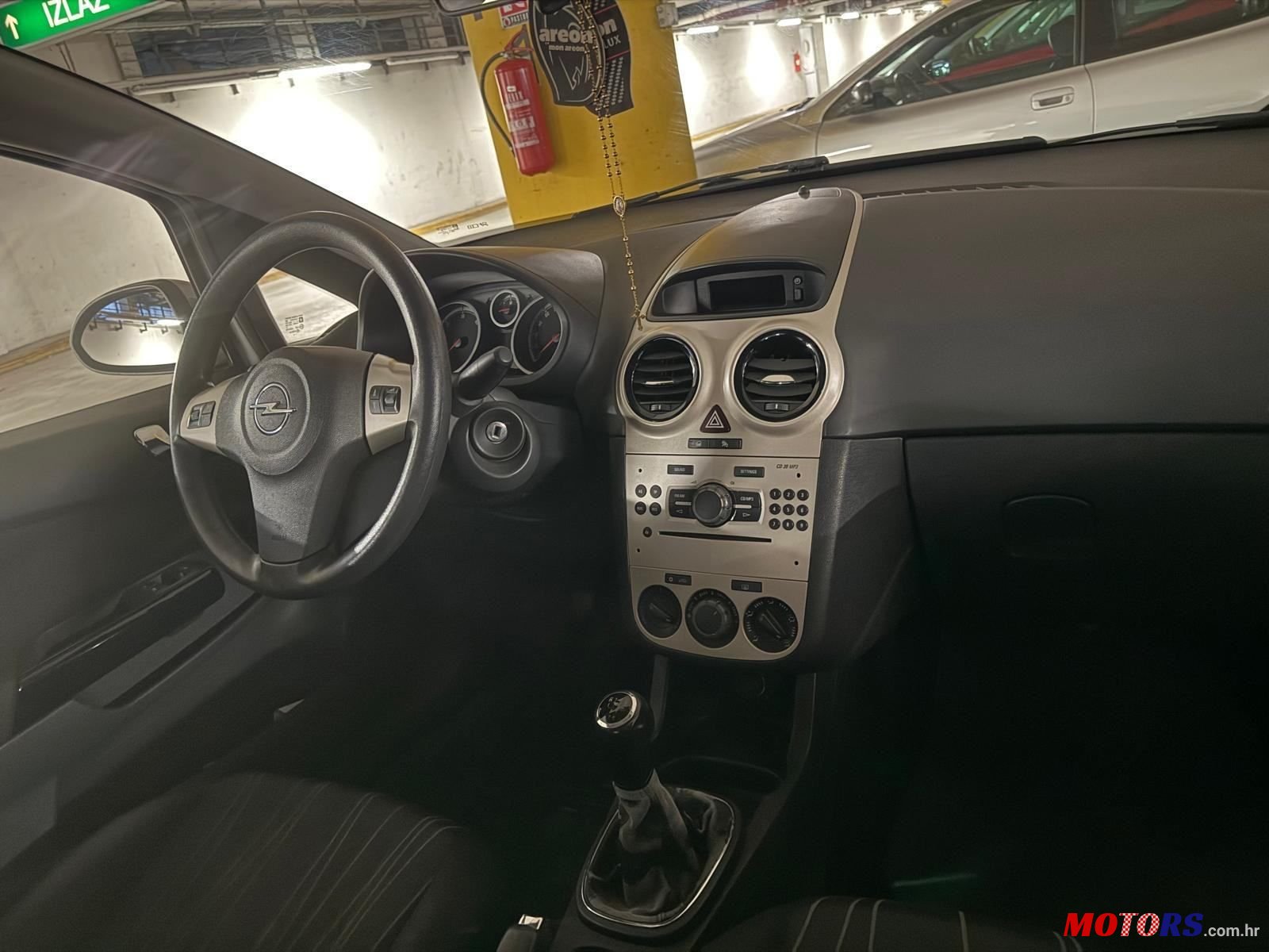 2006' Opel Corsa 1,3 Cdti photo #2