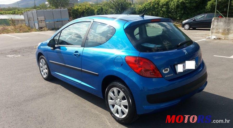 2007' Peugeot 207 photo #2
