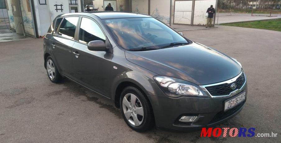 2010' Kia Ceed (Cee'D) 1,6 Crdi photo #1