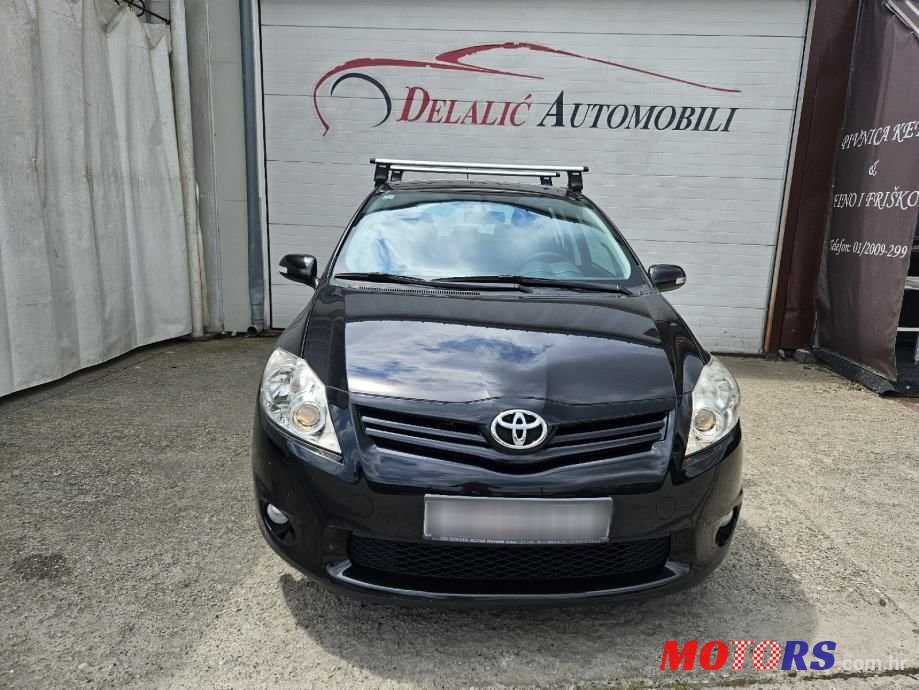 2013' Toyota Auris 1,6 Sport photo #3