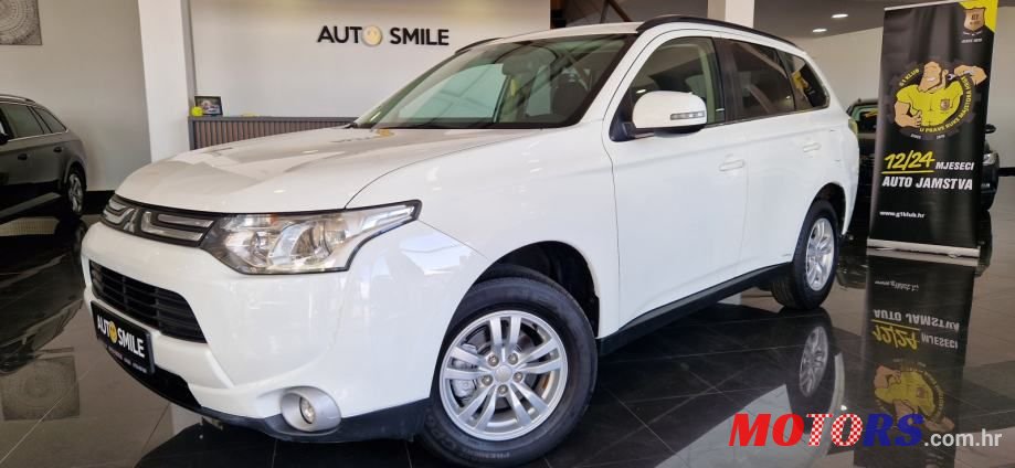 2014' Mitsubishi Outlander 2Wd 2,2 photo #1