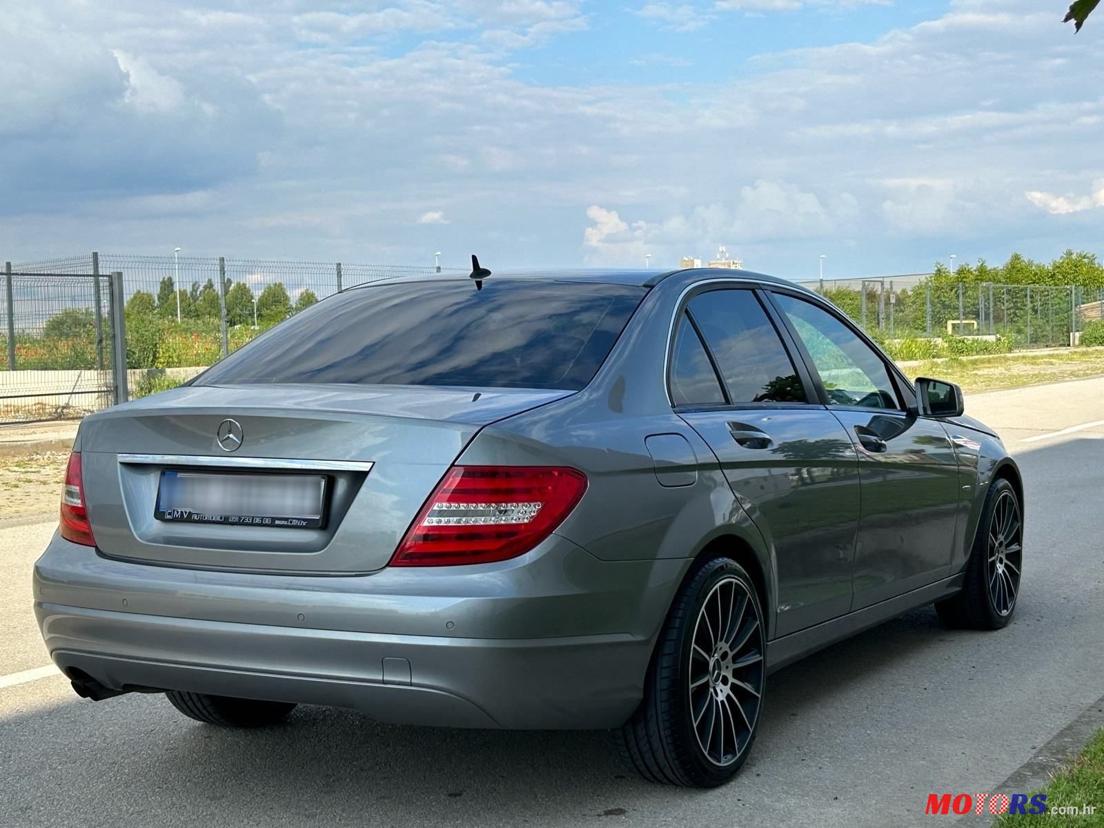 2011' Mercedes-Benz C-Klasa 200 Cdi photo #6