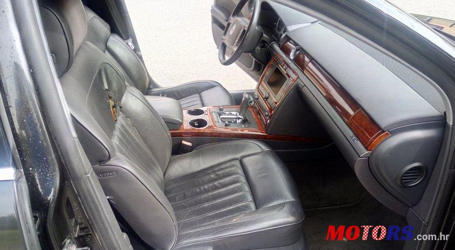 2004' Volkswagen Phaeton 5,0 V10 Tdi photo #1