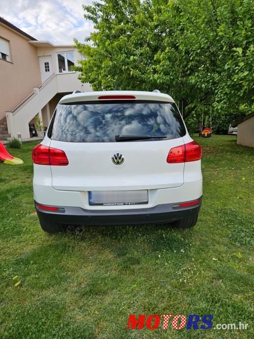 2015' Volkswagen Tiguan 2,0 Tdi Bmt photo #4