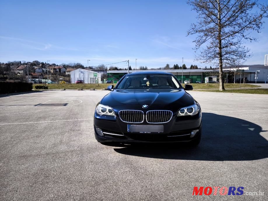 2010' BMW Serija 5 530D photo #2