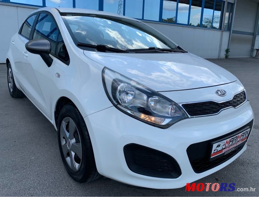 2012' Kia Rio photo #4