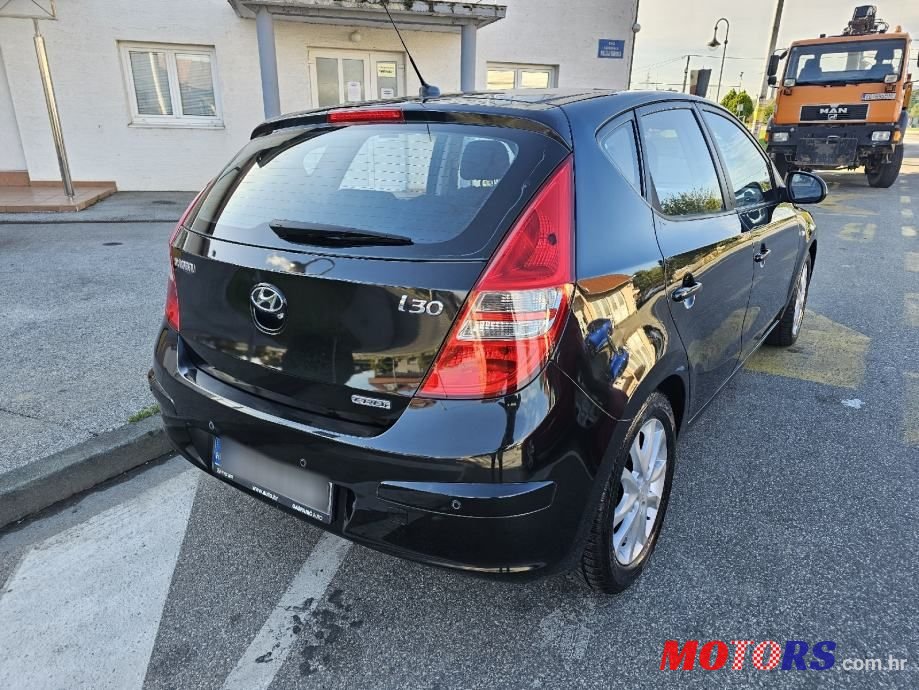 2008' Hyundai i30 photo #6