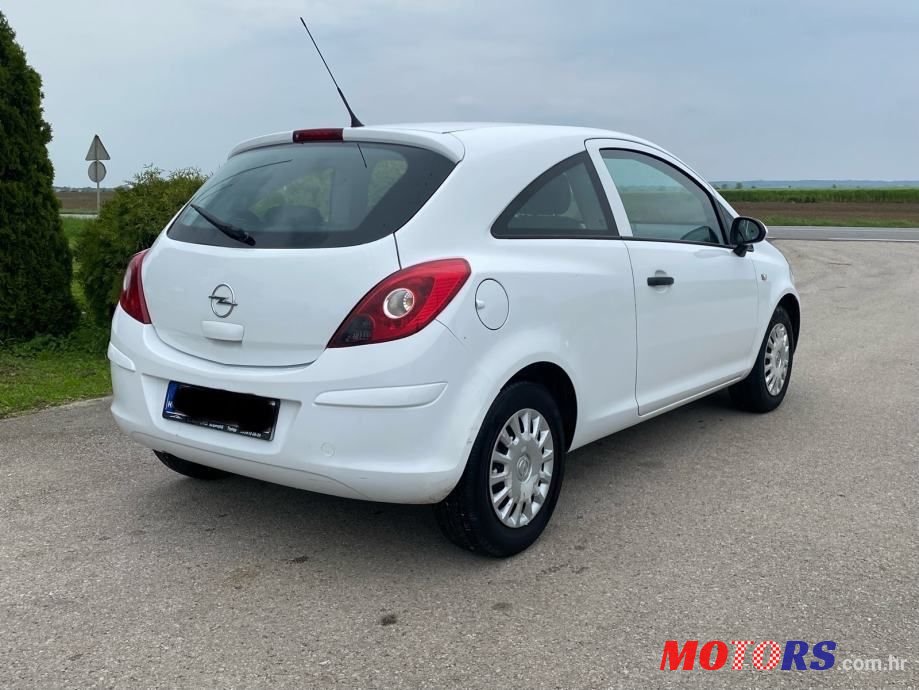 2010' Opel Corsa 1,3 Cdti photo #2