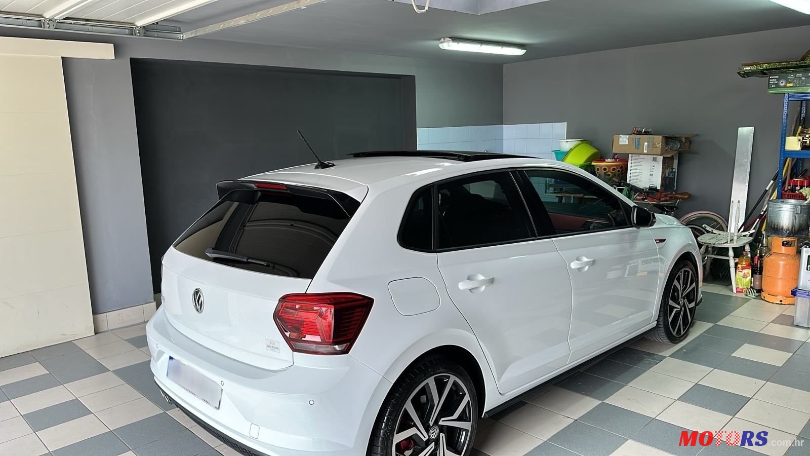 2019' Volkswagen Polo Gti photo #4