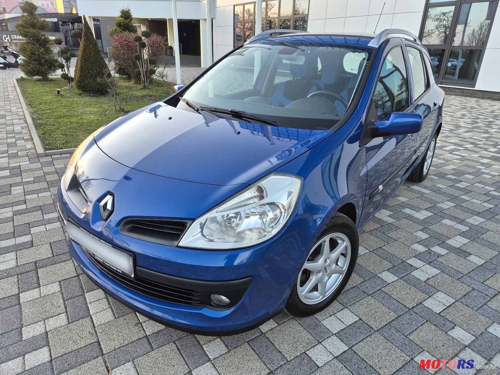2009' Renault Clio 1,2 16V photo #2