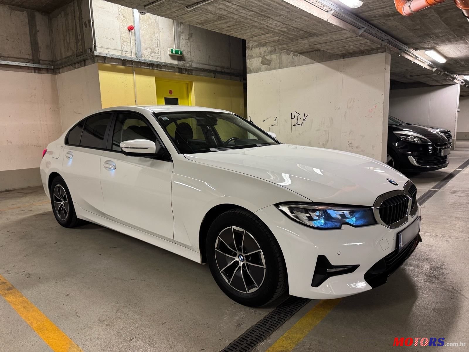 2020' BMW Serija 3 318D photo #4