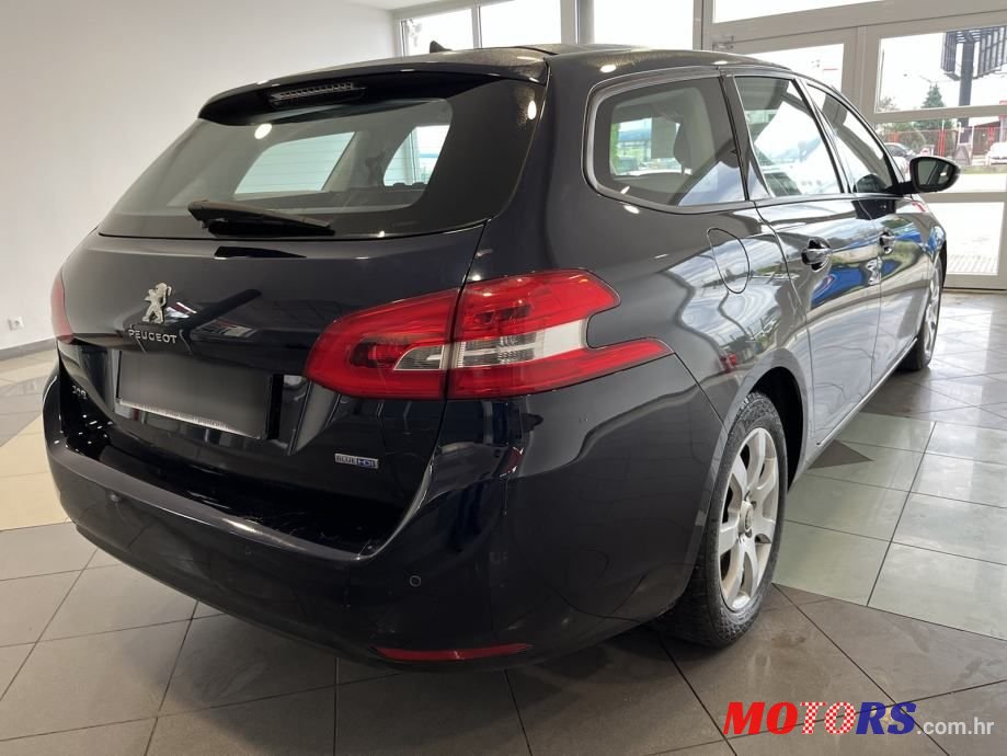 2015' Peugeot 308 Sw photo #4