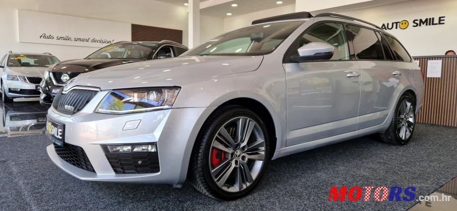 2014' Skoda Octavia Combi photo #1